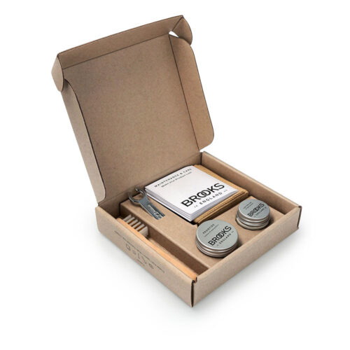 PREMIUM LEATHER SADDLE CARE KIT<h6>プレミアム レザーサドルケアキット</h6>