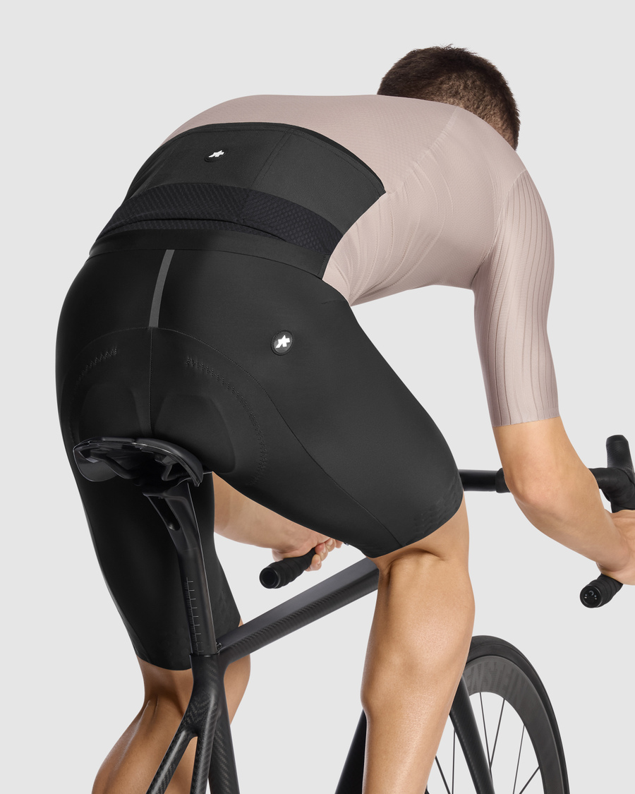 ASSOS_11.20.375.3O_33.jpg
