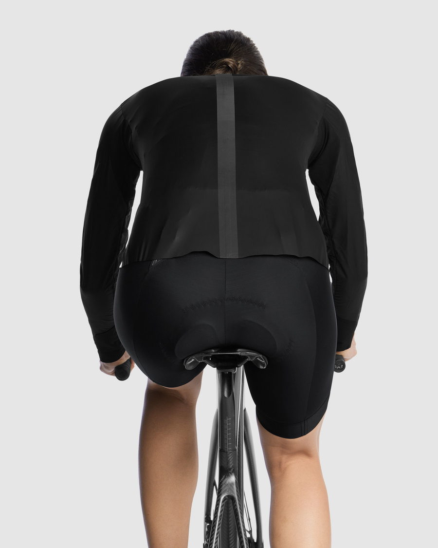 ASSOS_12.32.399.18_32.jpg